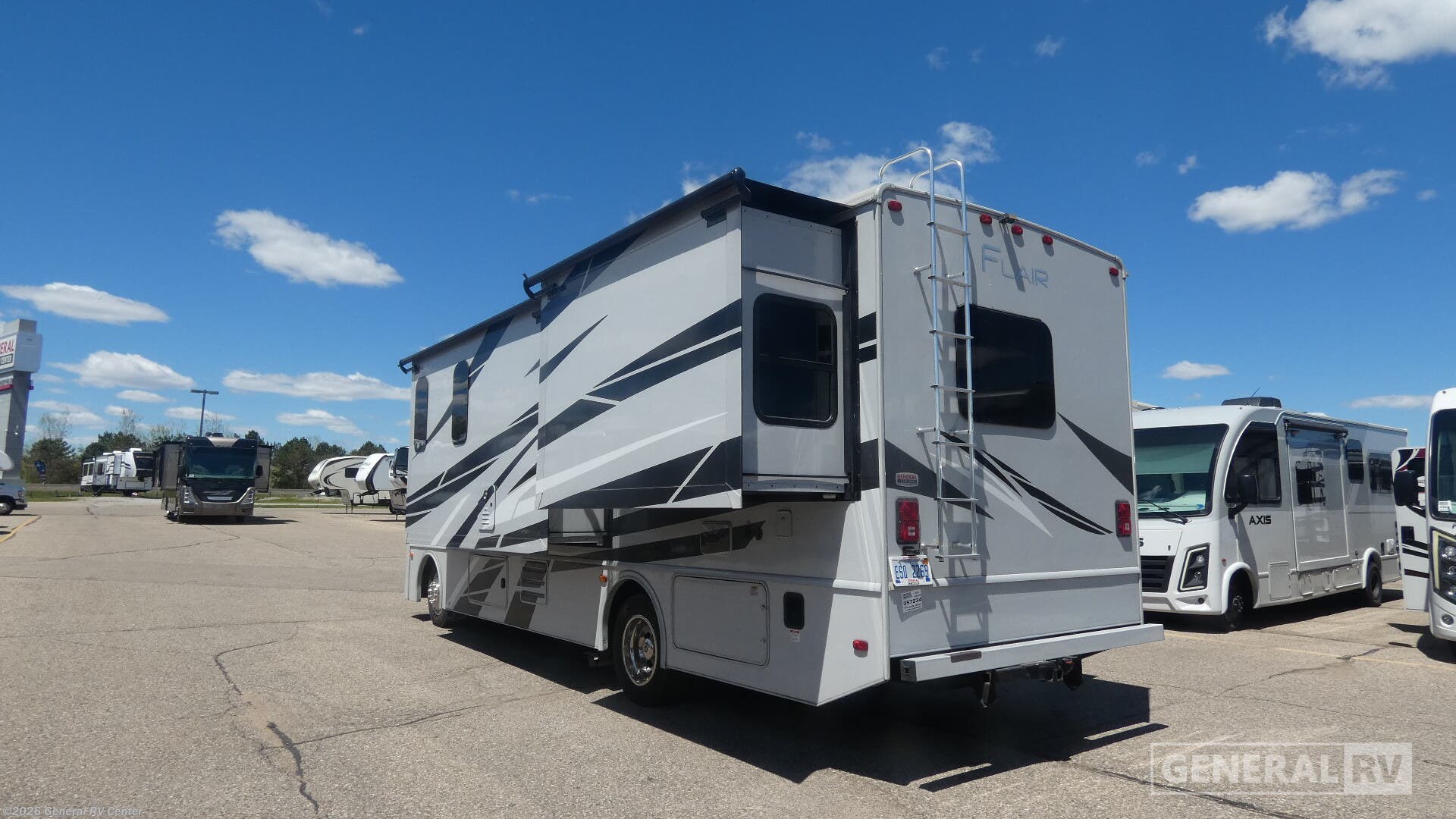 2024 Flair 28A by Fleetwood from General RV Center in Birch Run, Michigan