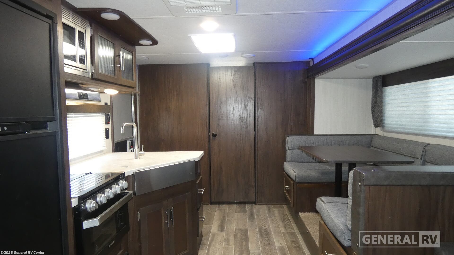 2019 Forest River Cherokee Grey Wolf 29TE - Used Travel Trailer For Sale by General RV Center in Birch Run, Michigan