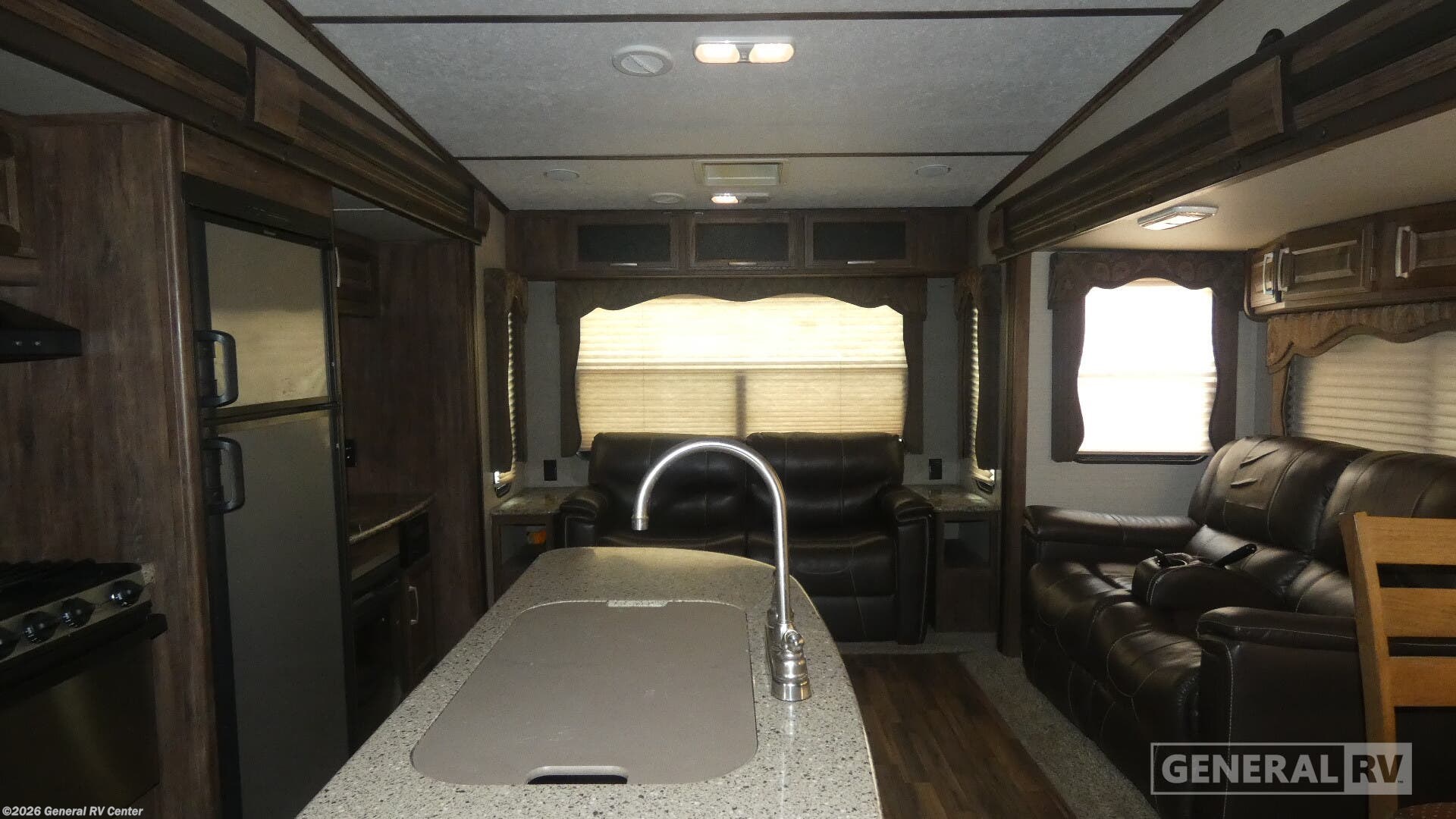 2017 Keystone Cougar 29RLI - Used Fifth Wheel For Sale by General RV Center in Birch Run, Michigan