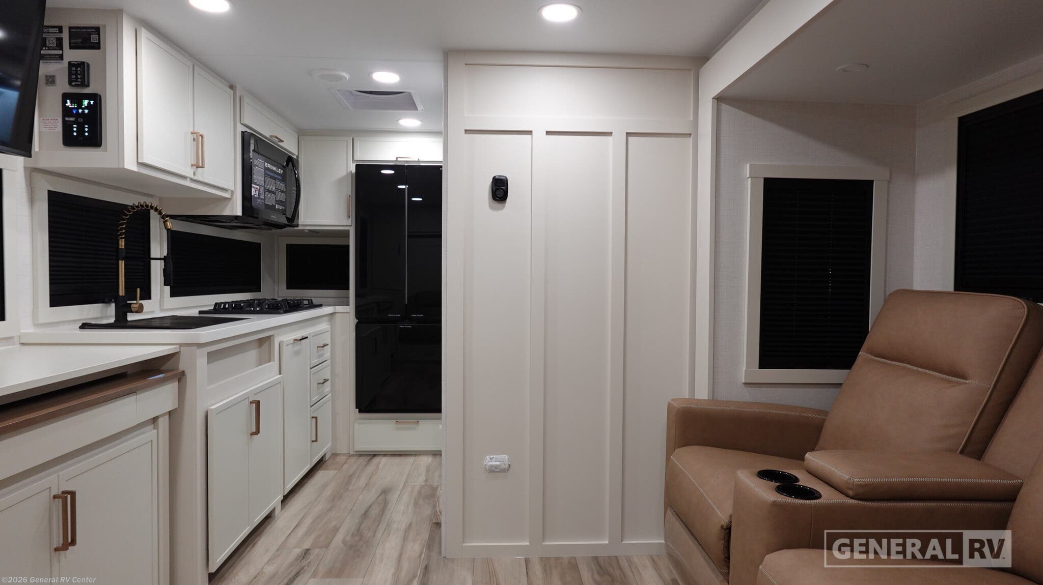2027 Brinkley RV Model Ix 20X - New Travel Trailer For Sale by General RV Center in Birch Run, Michigan