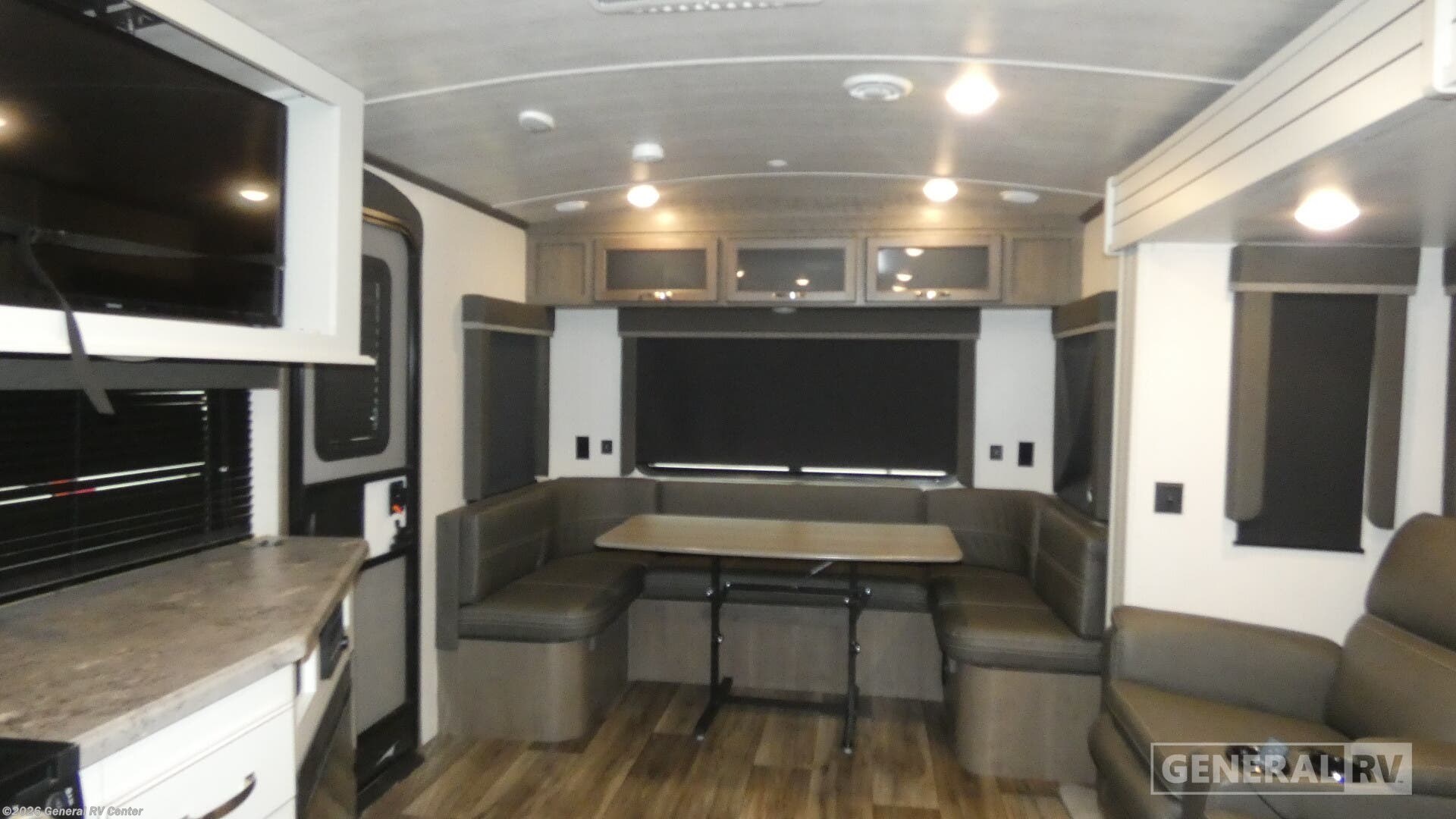 2021 Keystone Cougar 25RDS - Used Travel Trailer For Sale by General RV Center in Birch Run, Michigan