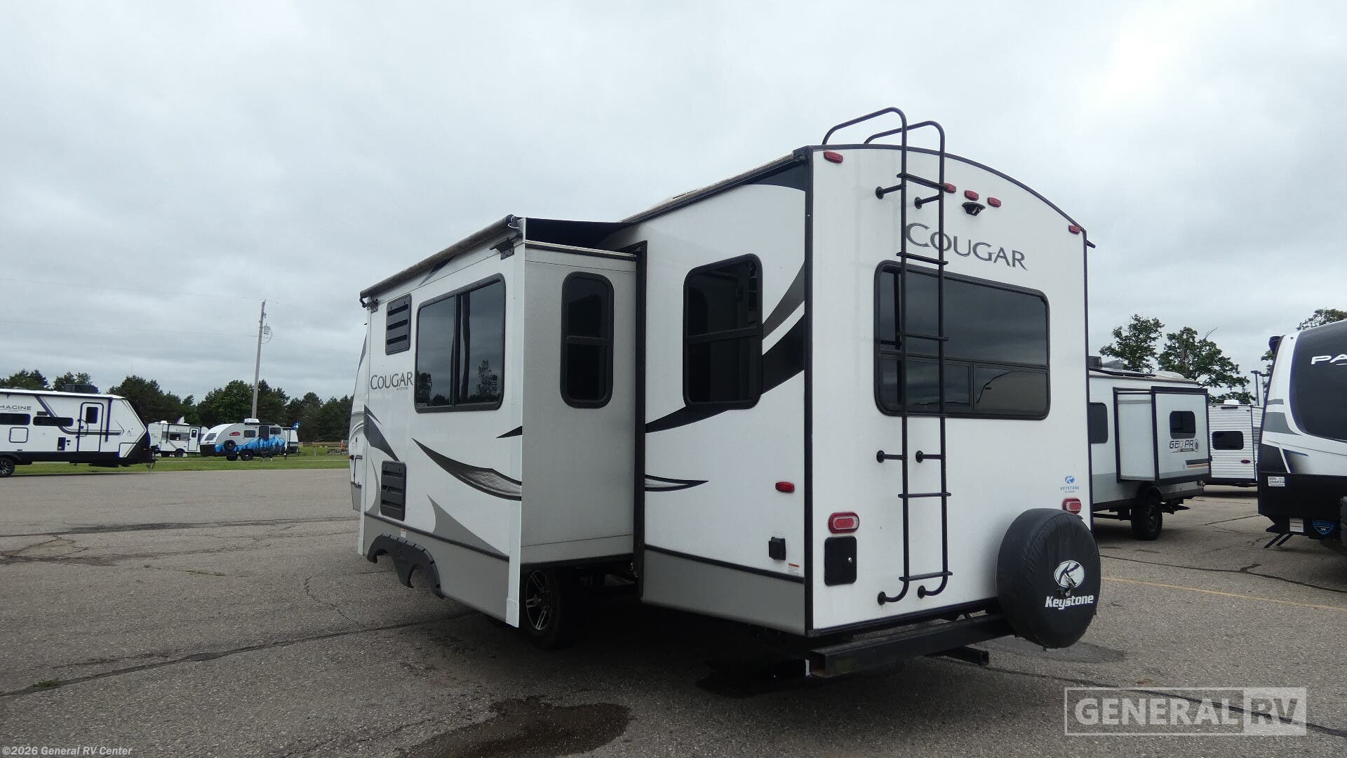 2021 Cougar 25RDS by Keystone from General RV Center in Birch Run, Michigan