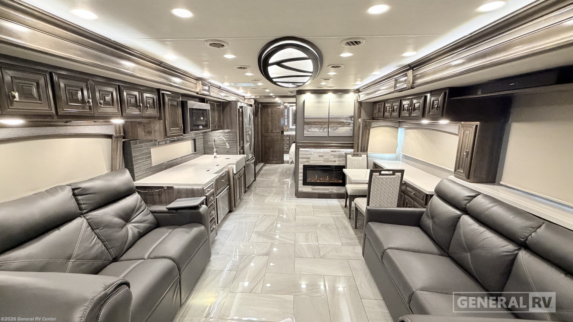 2020 Fleetwood Discovery 40M - Used Class A For Sale by General RV Center in Birch Run, Michigan