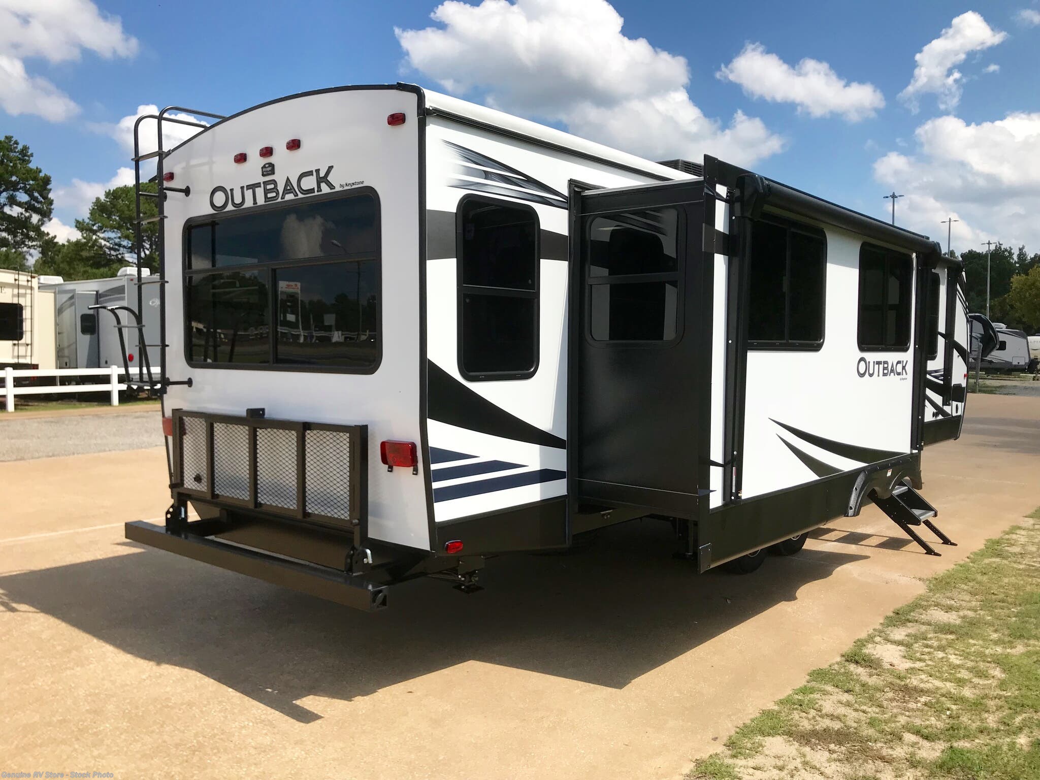 2020 Keystone Outback 328RL RV for Sale in Nacogdoches, TX 75964 1450