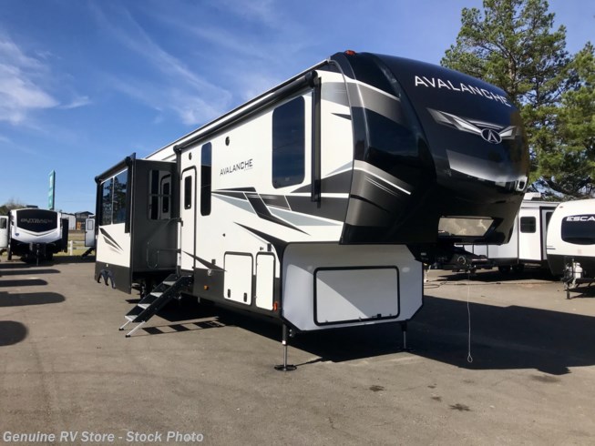 New 2021 Keystone Avalanche 390DS available in Nacogdoches, Texas