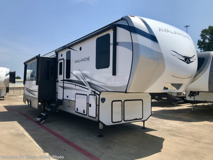 New 2024 Keystone Avalanche 390DS available in Nacogdoches, Texas