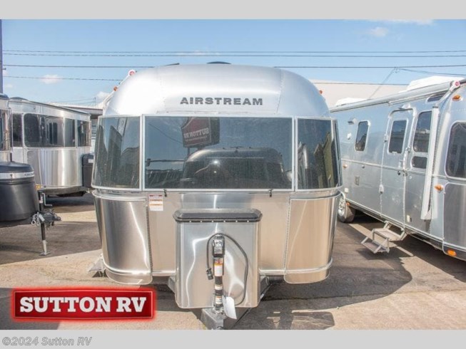 2023 Flying Cloud Airstream  28RB by Airstream from Sutton RV in Eugene, Oregon