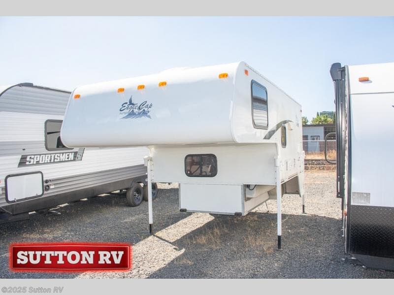 2004 Adventurer LP Eagle Cap 800 Lite RV for Sale in Eugene, OR 97402