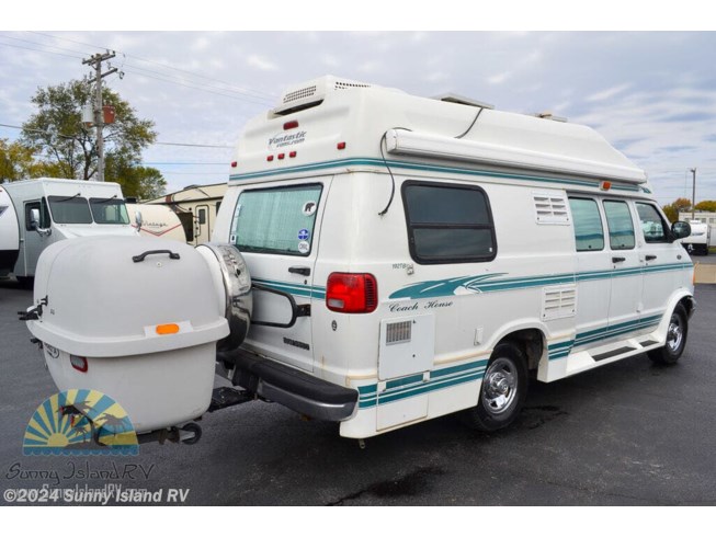 2001 Coach House Wide Body - Used Class B For Sale by Sunny Island RV in Rockford, Illinois