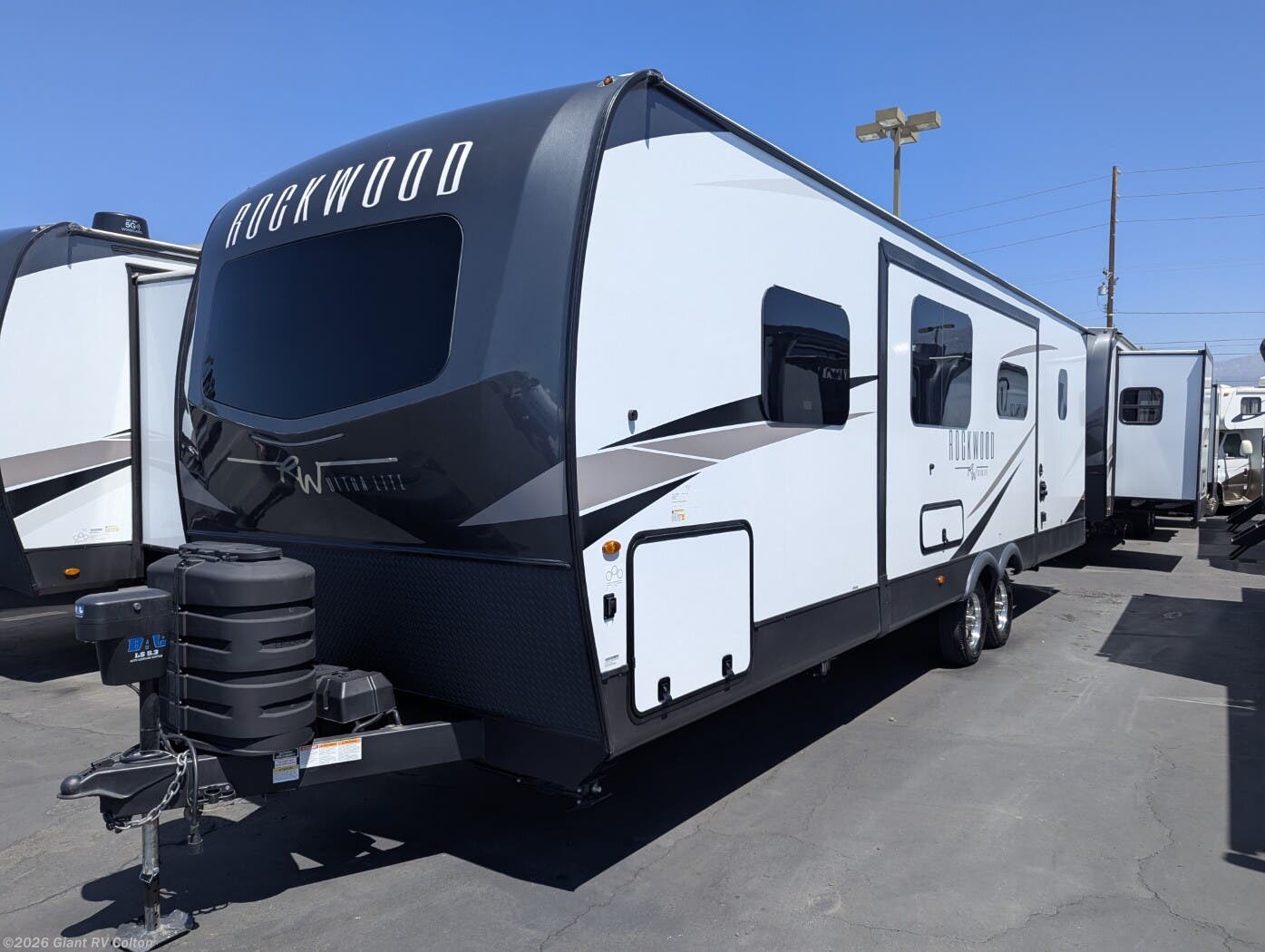 New 2025 Forest River Rockwood Ultra Lite 2706BH available in Colton, California