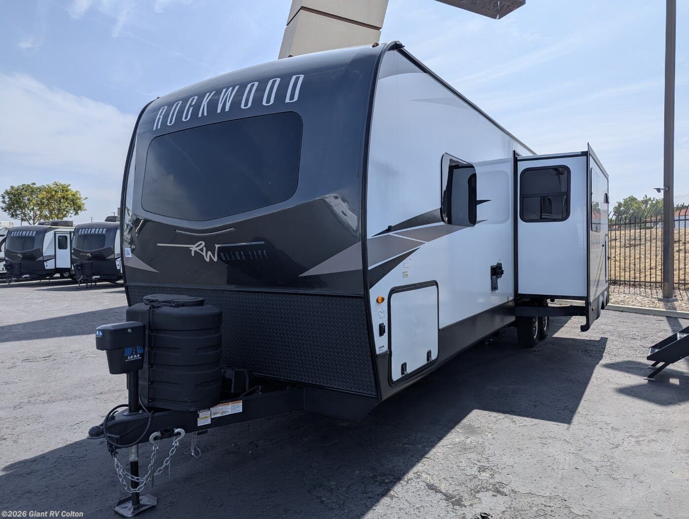2025 Rockwood Ultra Lite 2918BH by Forest River from Giant RV in Colton, California