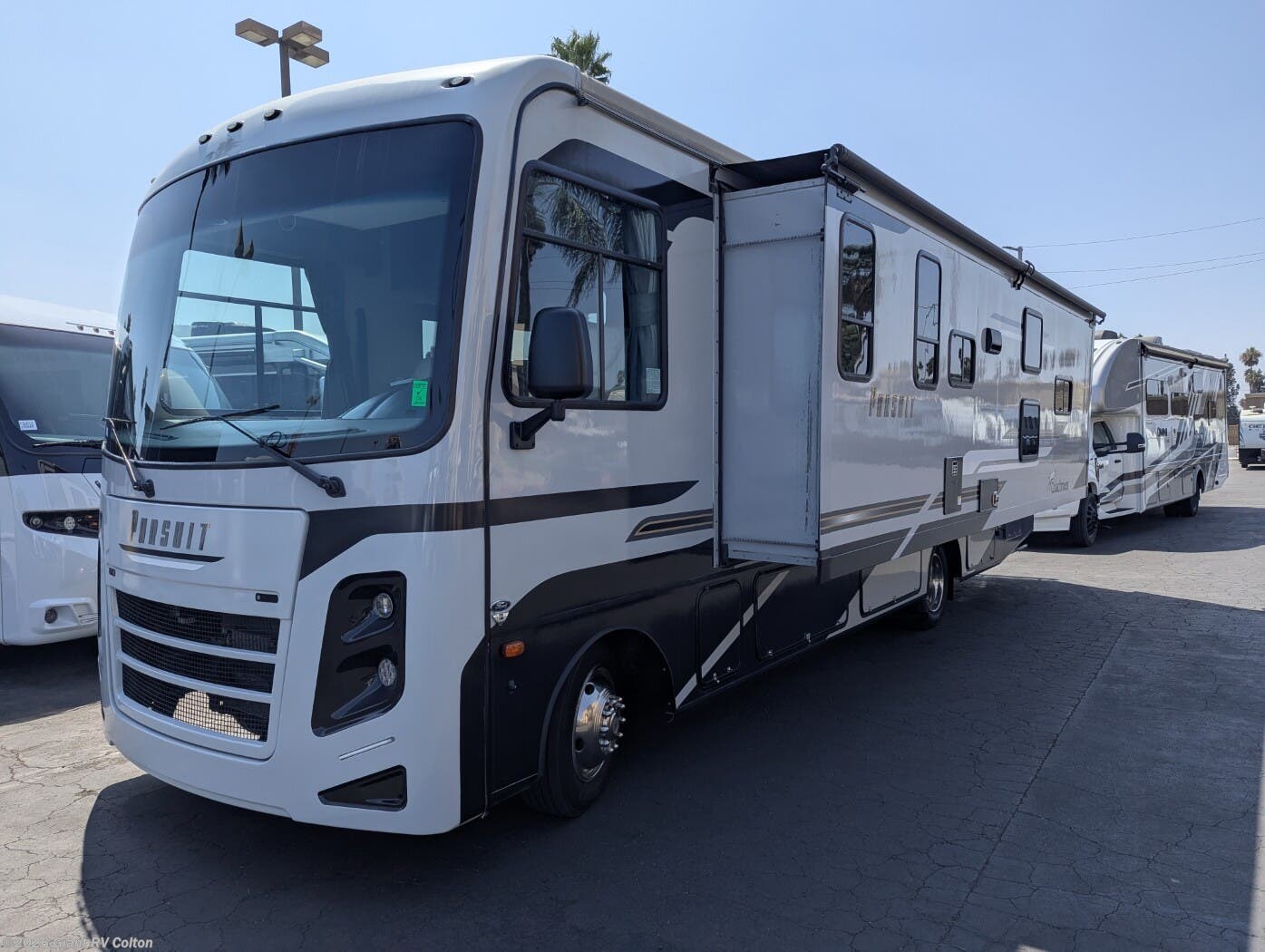 2023 Pursuit 31BH by Coachmen from Giant RV in Colton, California