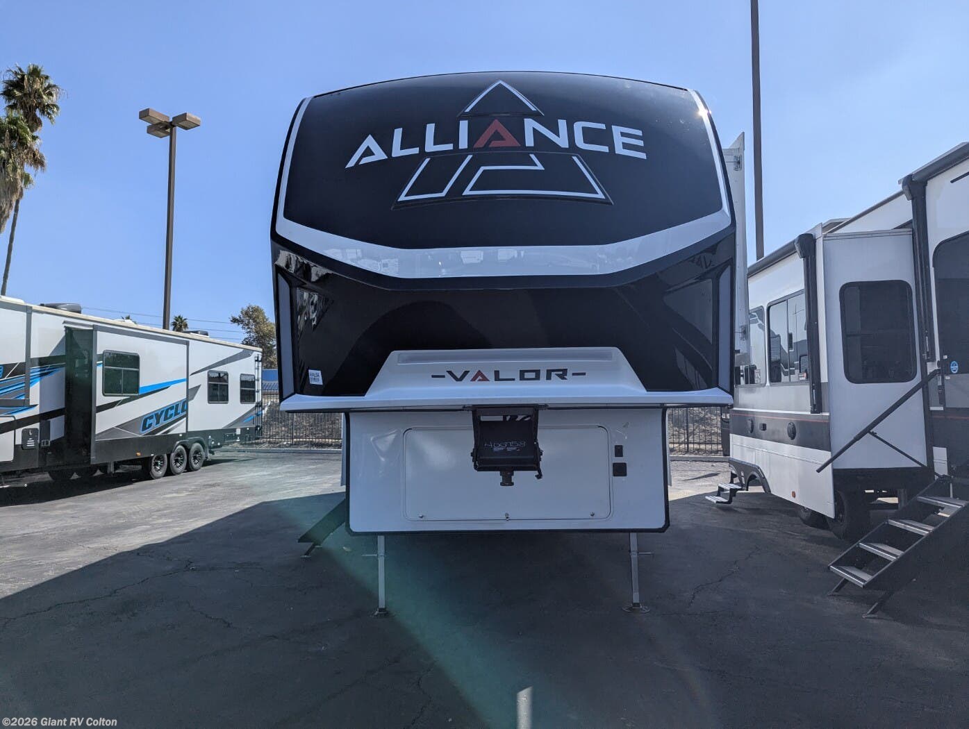 New 2026 Alliance RV Valor 35A14 available in Colton, California