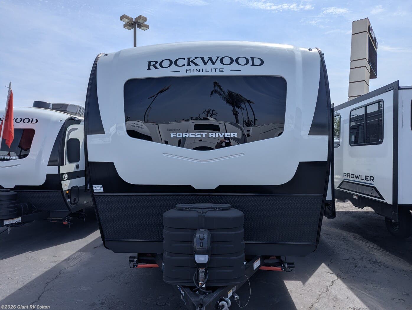 New 2026 Forest River Rockwood Mini Lite 2520BH available in Colton, California