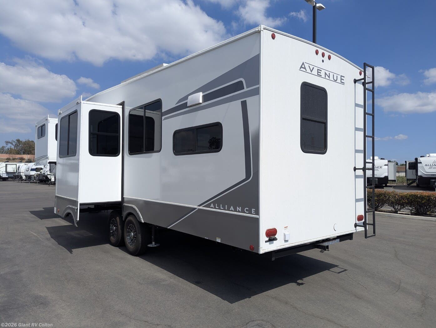 New 2026 Alliance RV Avenue 35RKS available in Colton, California