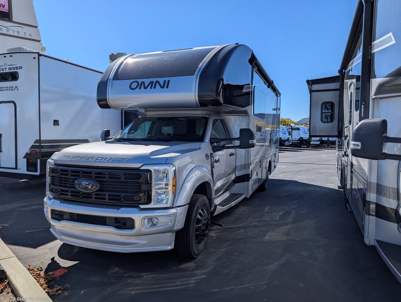 New 2026 Thor Motor Coach Omni Trail S29 available in Colton, California