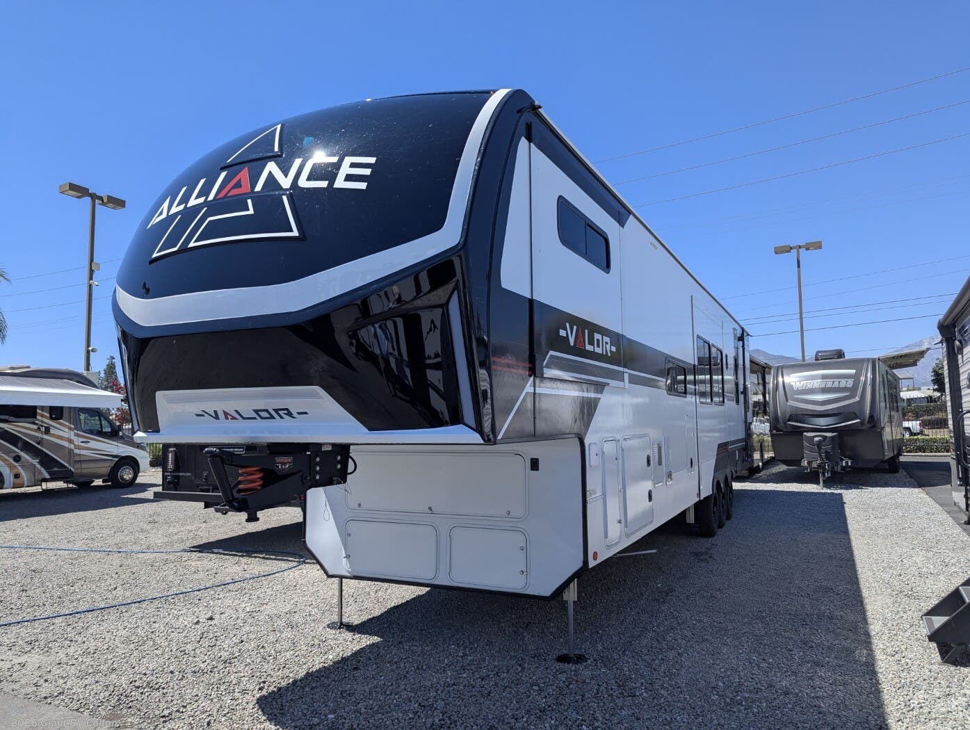 New 2026 Alliance RV Valor 44V14 available in Colton, California