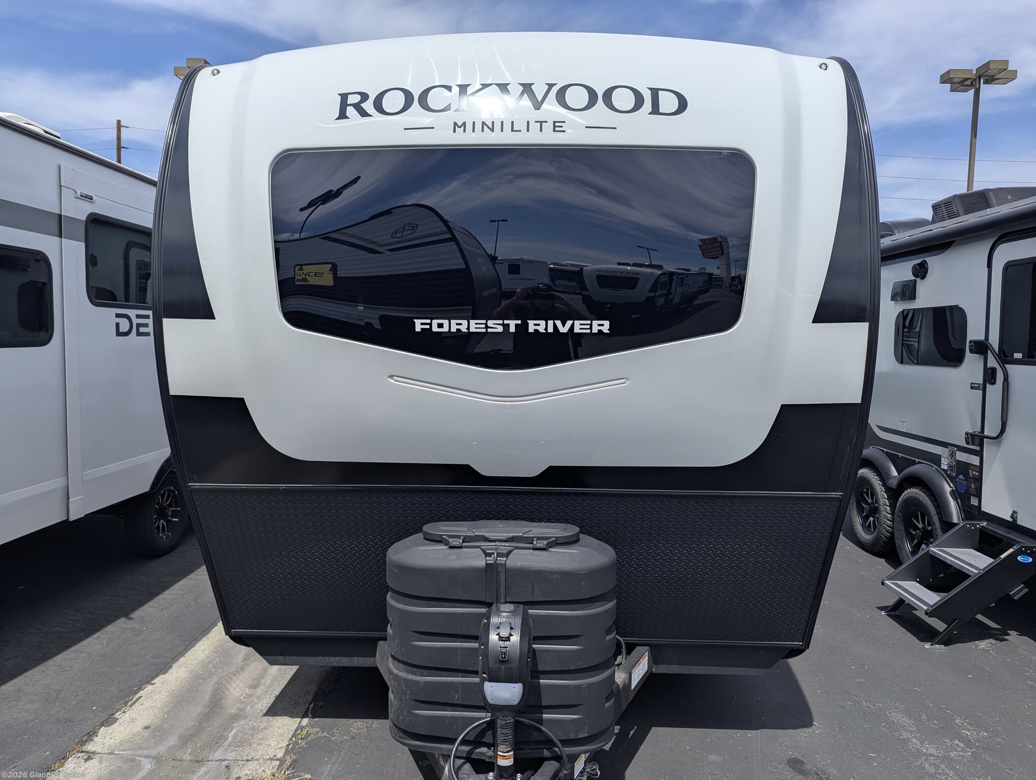 New 2026 Forest River Rockwood Mini Lite 2205S available in Colton, California