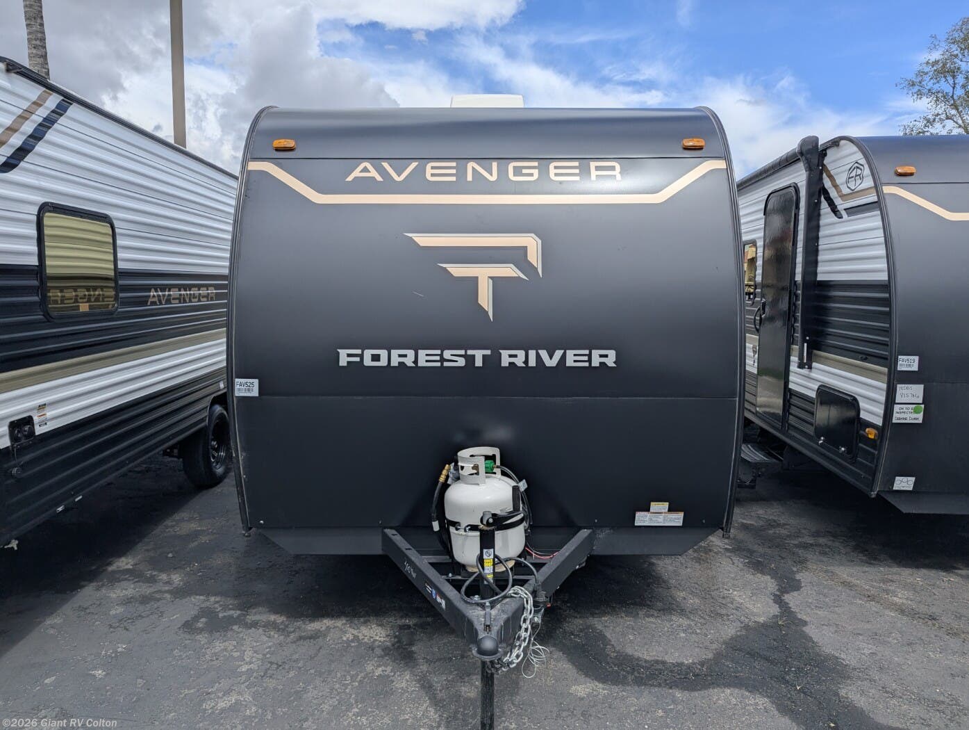 2026 Prime Time Avenger LT 16BHX - New Travel Trailer For Sale by Giant RV in Colton, California