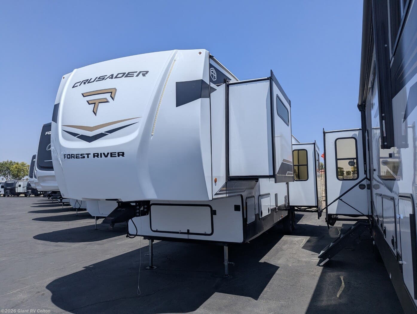 2026 Crusader 2SUITE by Prime Time from Giant RV in Colton, California
