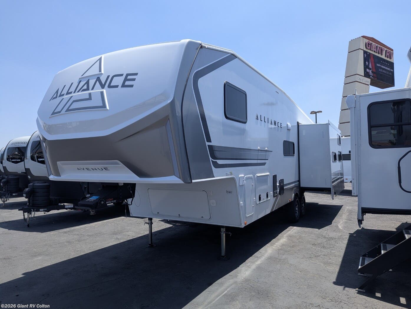 New 2027 Alliance RV Avenue 30BH available in Colton, California