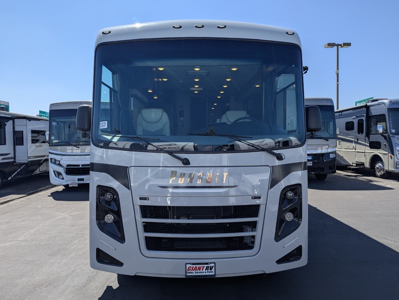 2023 Pursuit 31BH by Coachmen from Giant RV in Colton, California