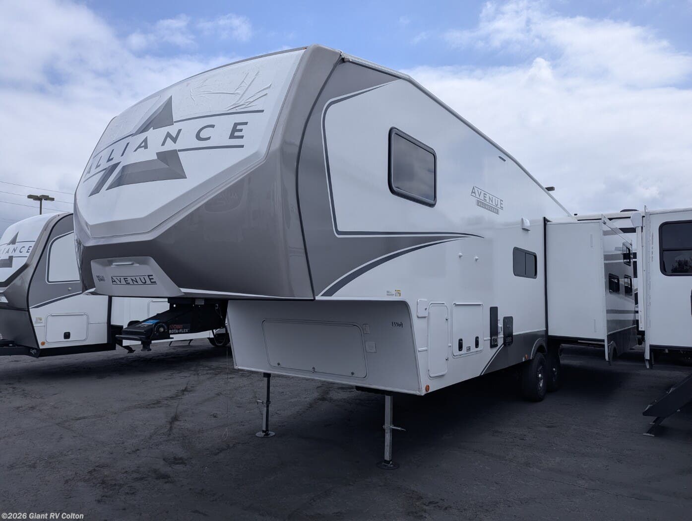2026 Avenue 30BH by Alliance RV from Giant RV in Colton, California