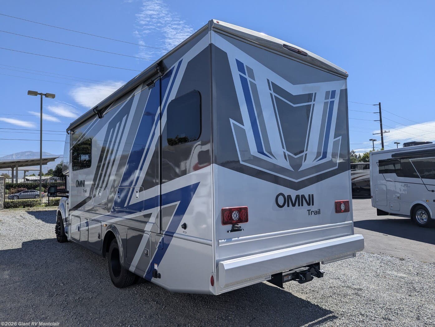 New 2026 Thor Motor Coach Omni Trail S29 available in Montclair, California