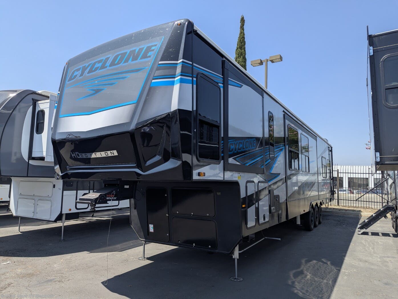 2026 Cyclone CY 4008 by Heartland from Giant RV in Montclair, California