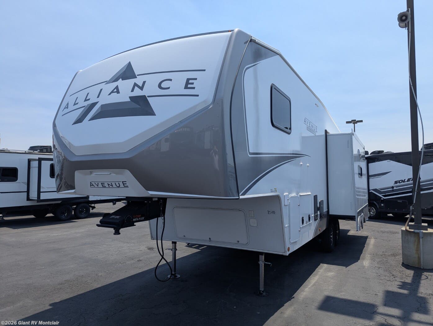New 2026 Alliance RV Avenue All-Access Series 29RL available in Montclair, California