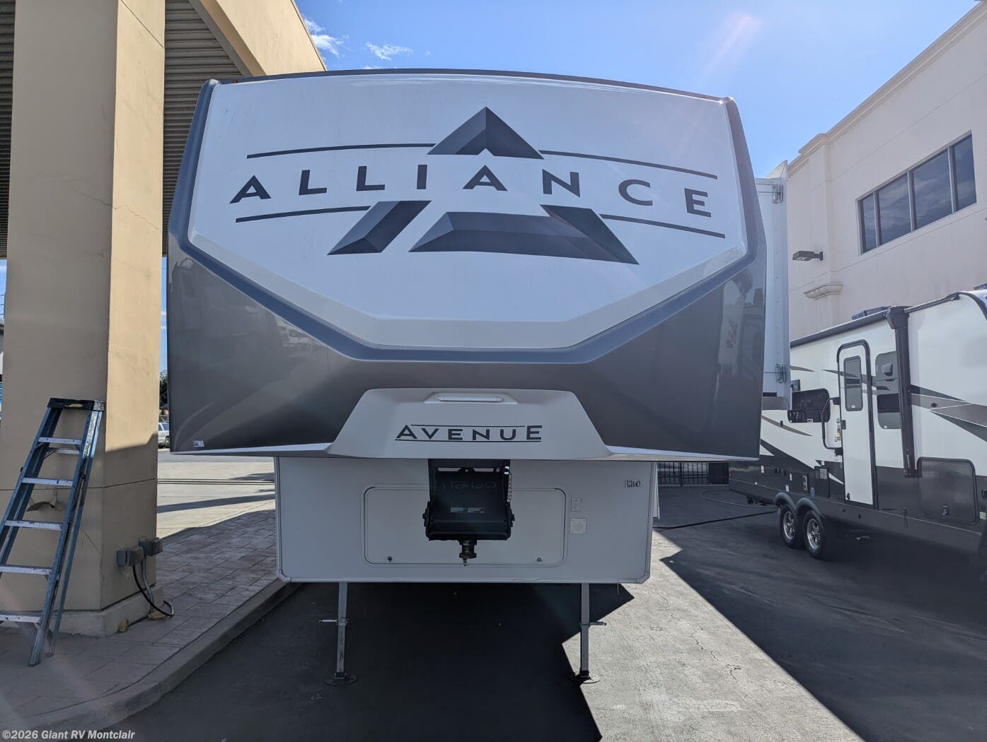 2026 Avenue 39MBR by Alliance RV from Giant RV in Montclair, California