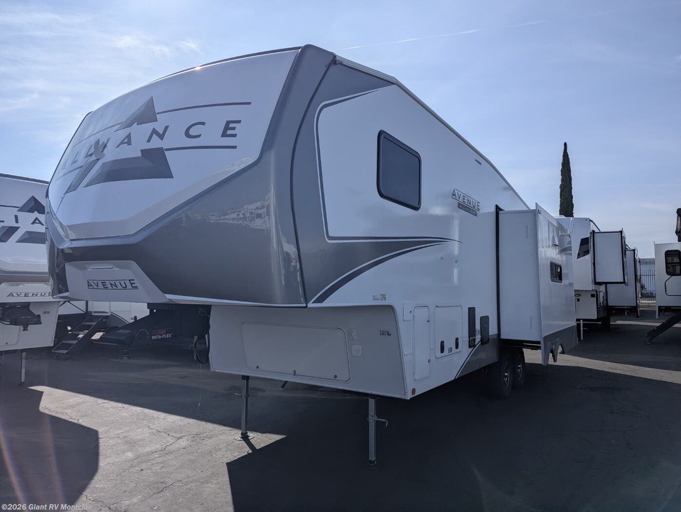 New 2026 Alliance RV Avenue All-Access Series 29RL available in Montclair, California