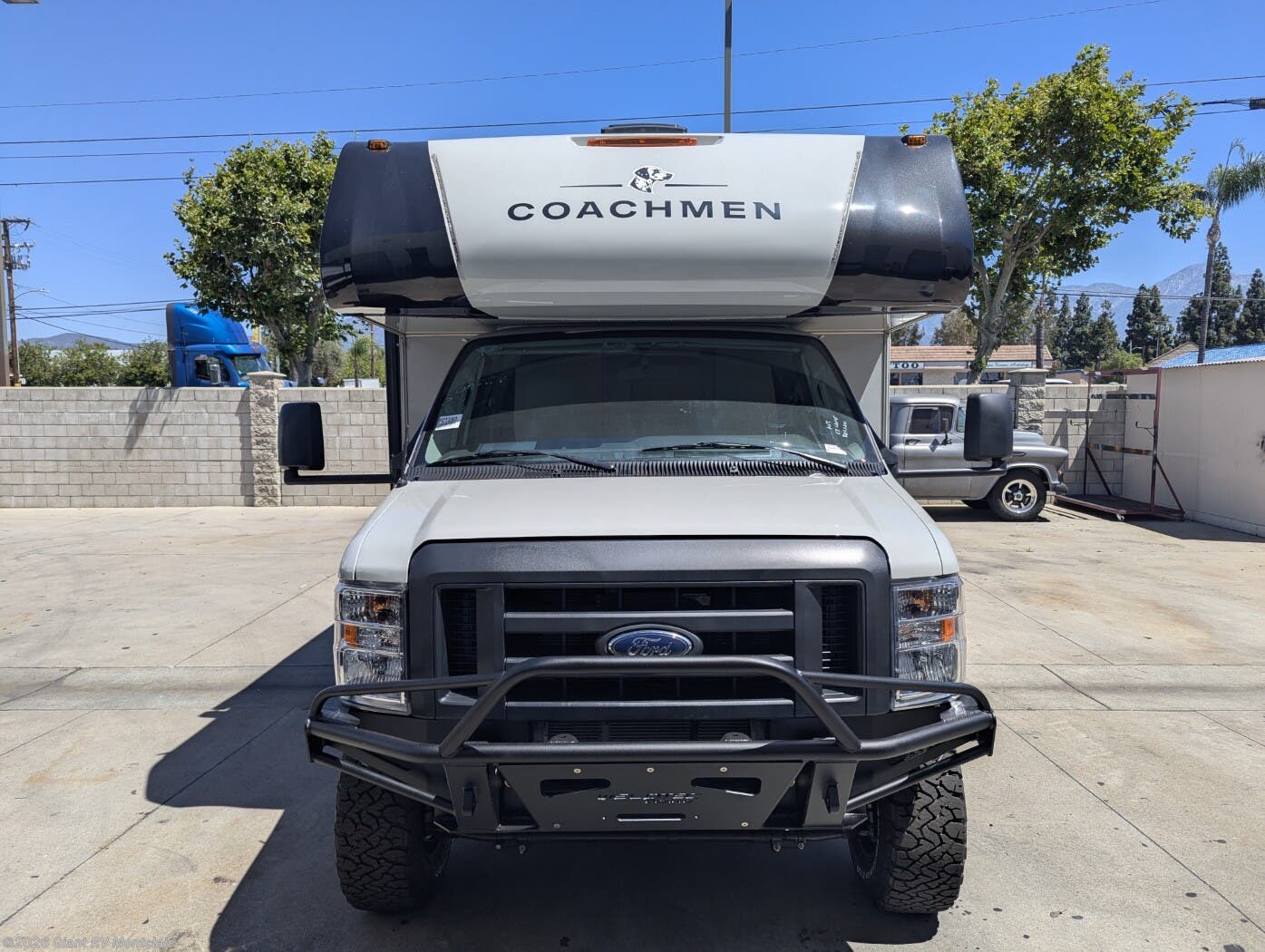 New 2026 Coachmen Cross Trail 22XG available in Montclair, California