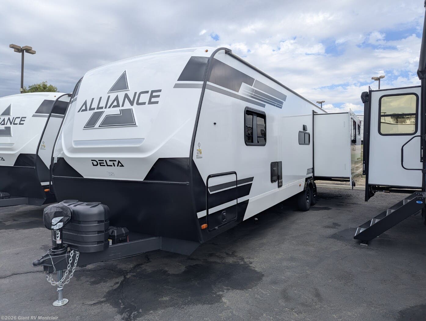 New 2026 Alliance RV Delta 321BH available in Montclair, California
