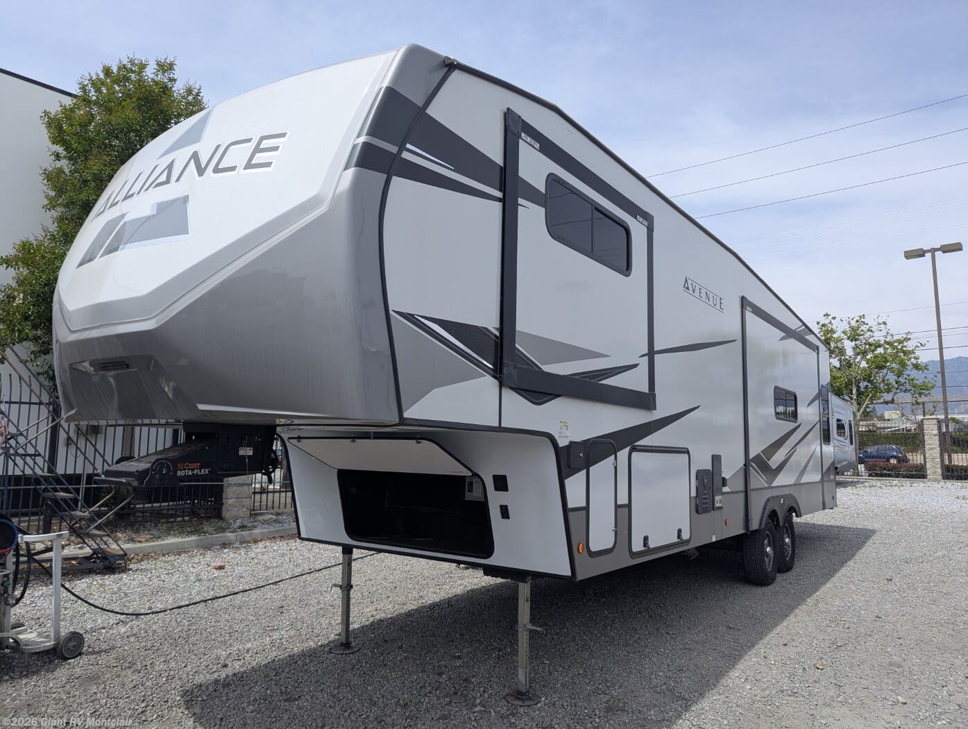 Used 2023 Alliance RV Avenue 32RLS available in Montclair, California