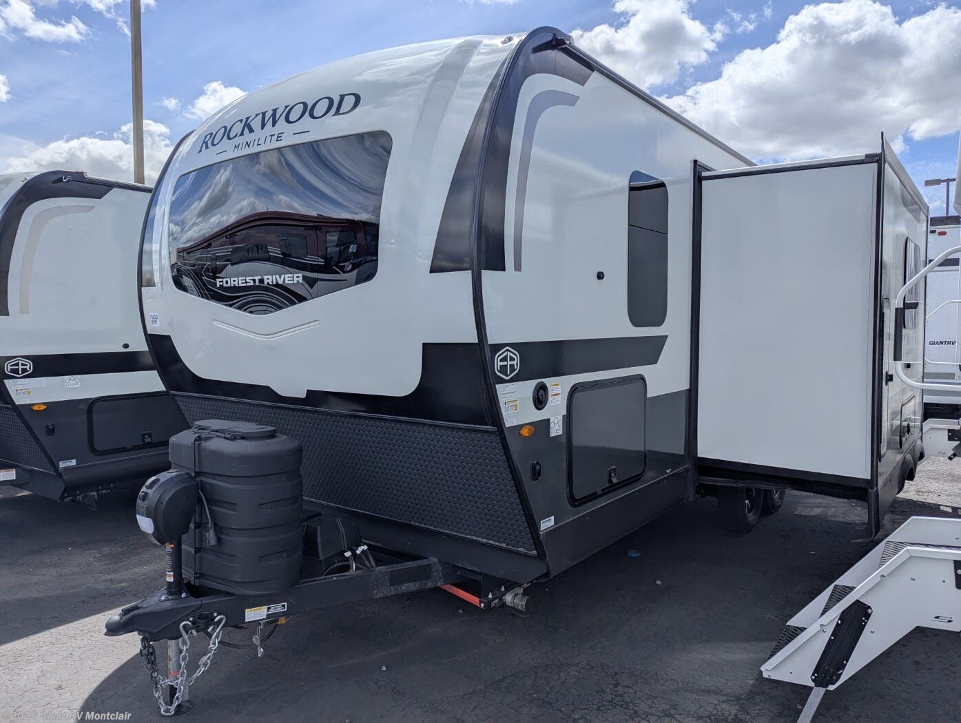 New 2026 Forest River Rockwood Mini Lite 2214S available in Montclair, California