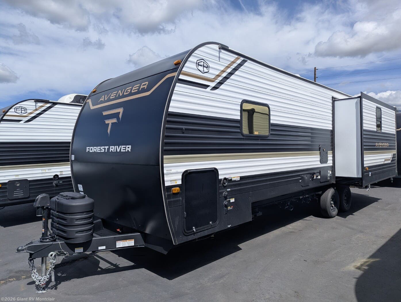 New 2026 Prime Time Avenger 27REI available in Montclair, California