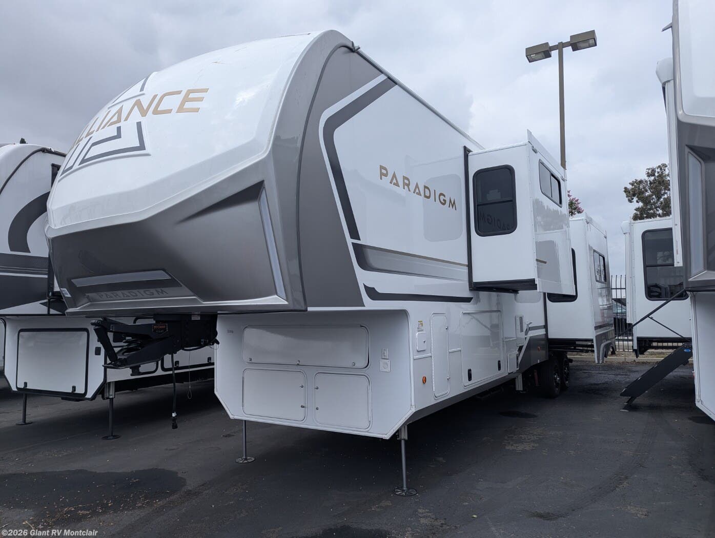 New 2026 Alliance RV Paradigm 382RK available in Montclair, California
