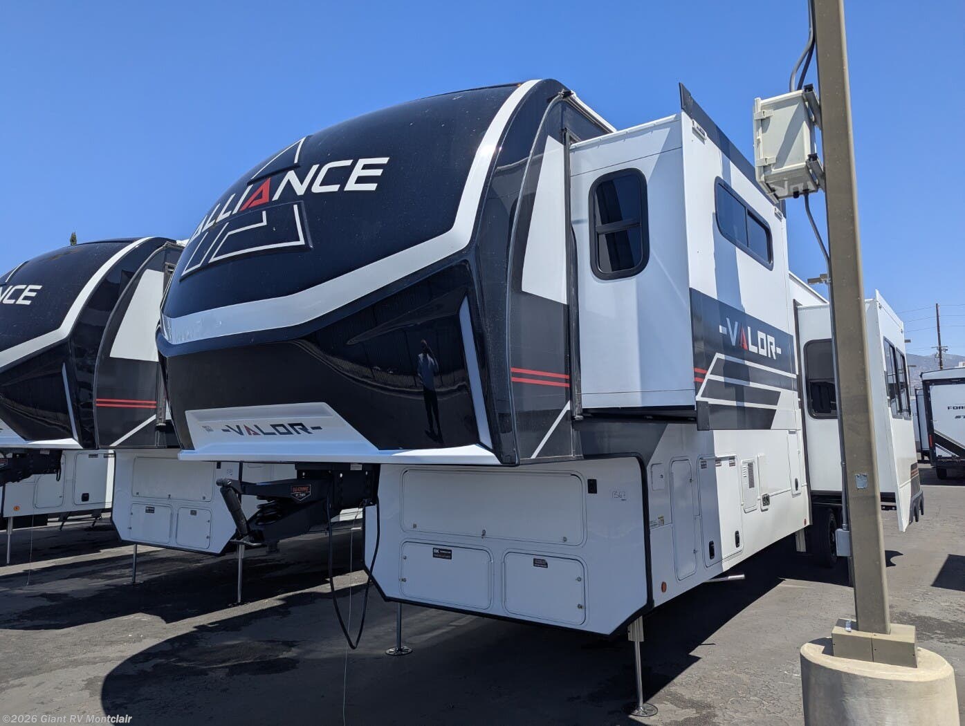 New 2026 Alliance RV Valor 44V14 available in Montclair, California