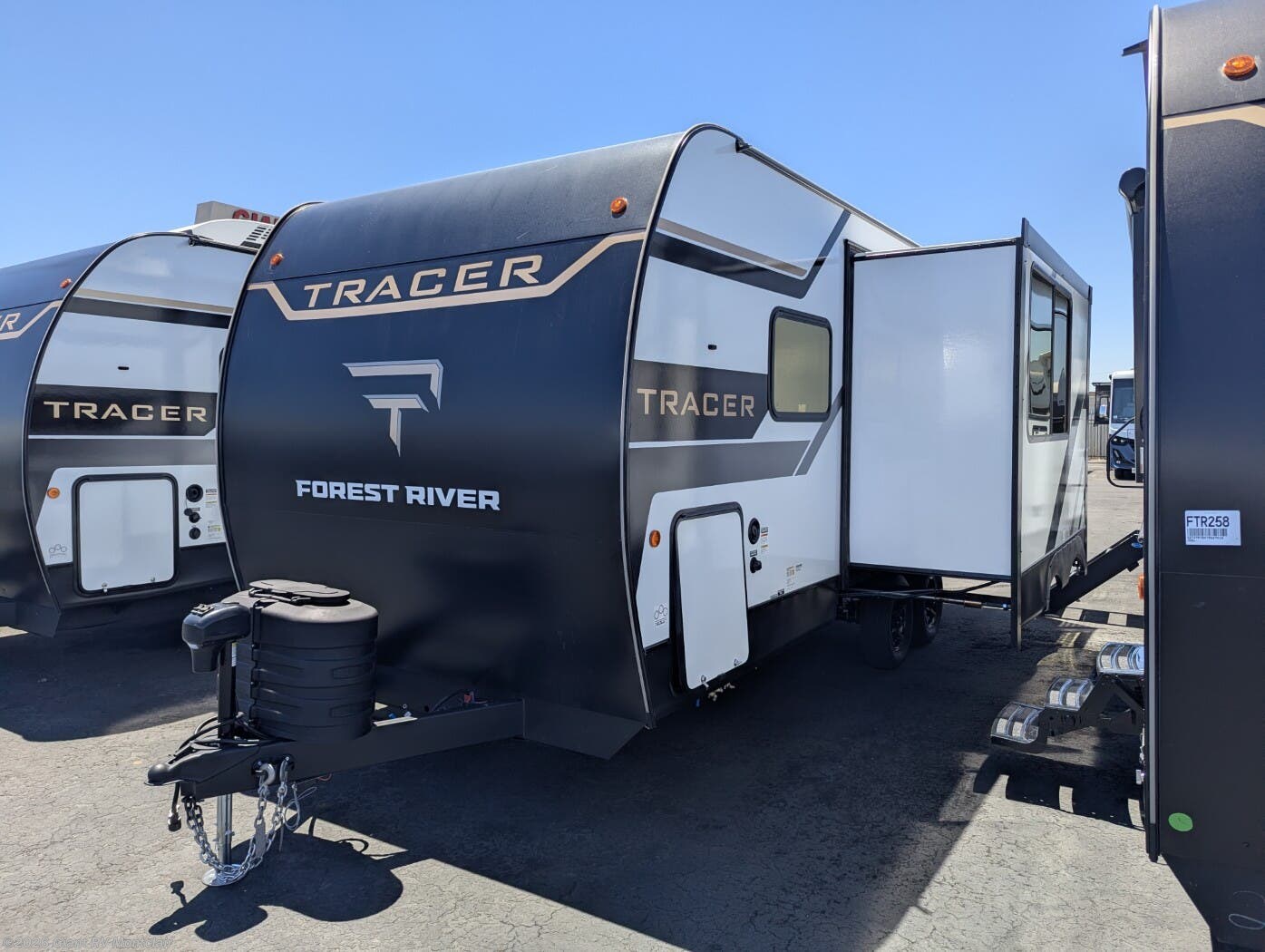 New 2027 Prime Time Tracer 195RB available in Montclair, California