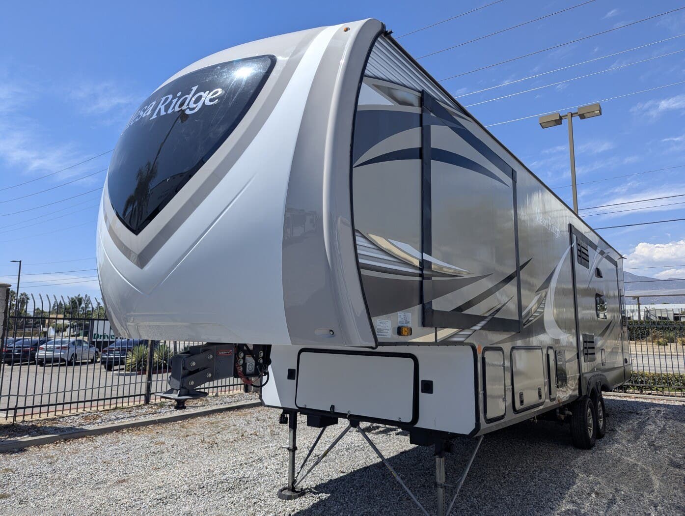 2022 Mesa Ridge 314RLS by Highland Ridge from Giant RV in Montclair, California