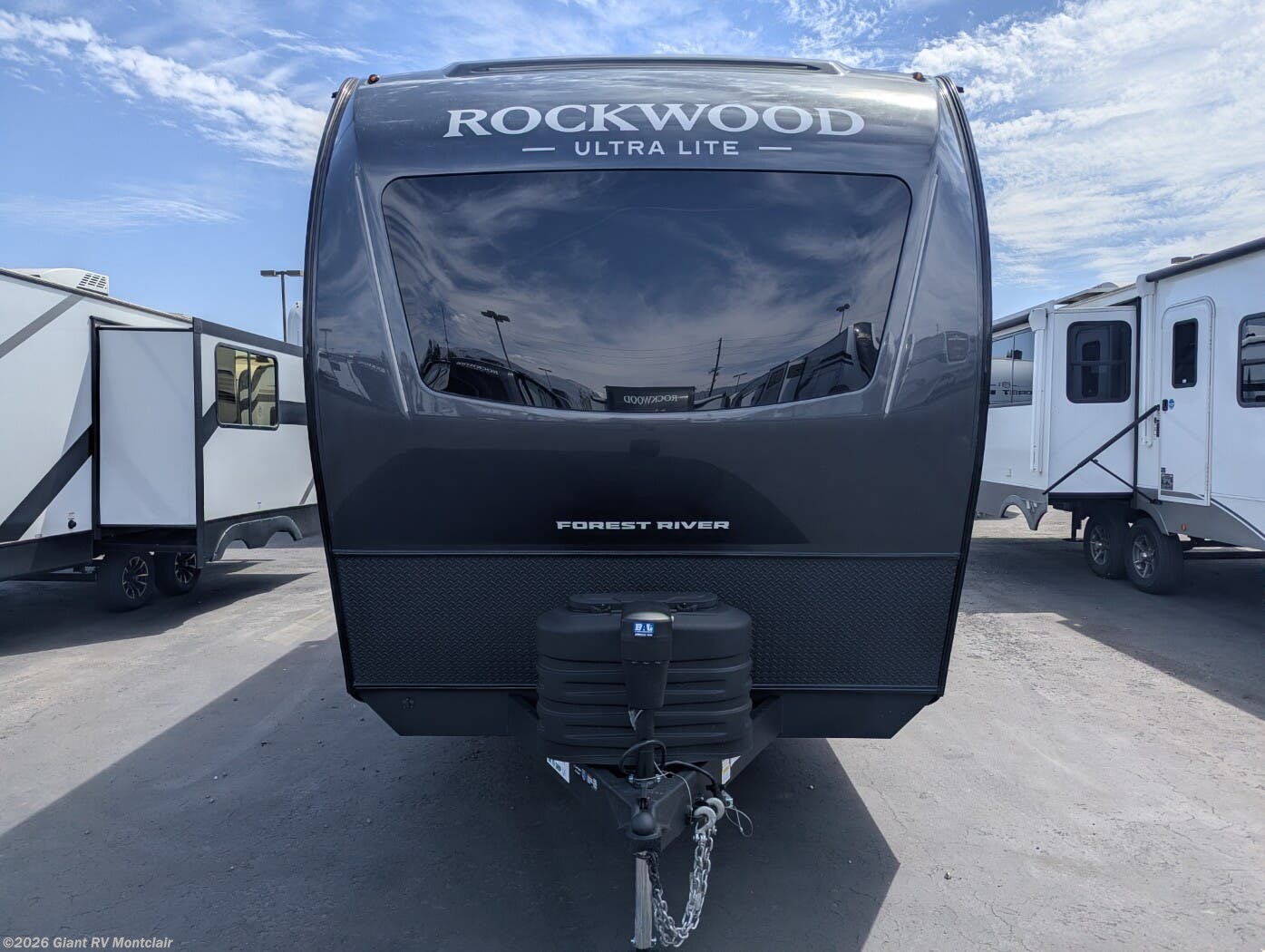 2027 Rockwood Ultra Lite 2916RL by Forest River from Giant RV in Montclair, California