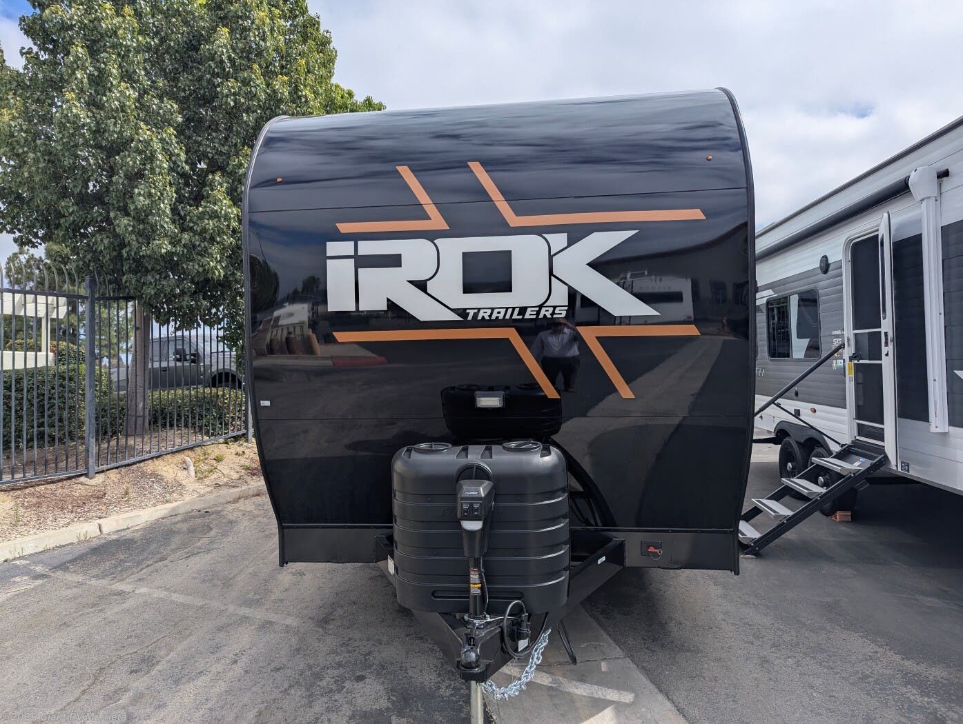 2026 Irok Trailers FS Luxe IROK  FS 2814 - New Toy Hauler For Sale by Giant RV in Murrieta, California