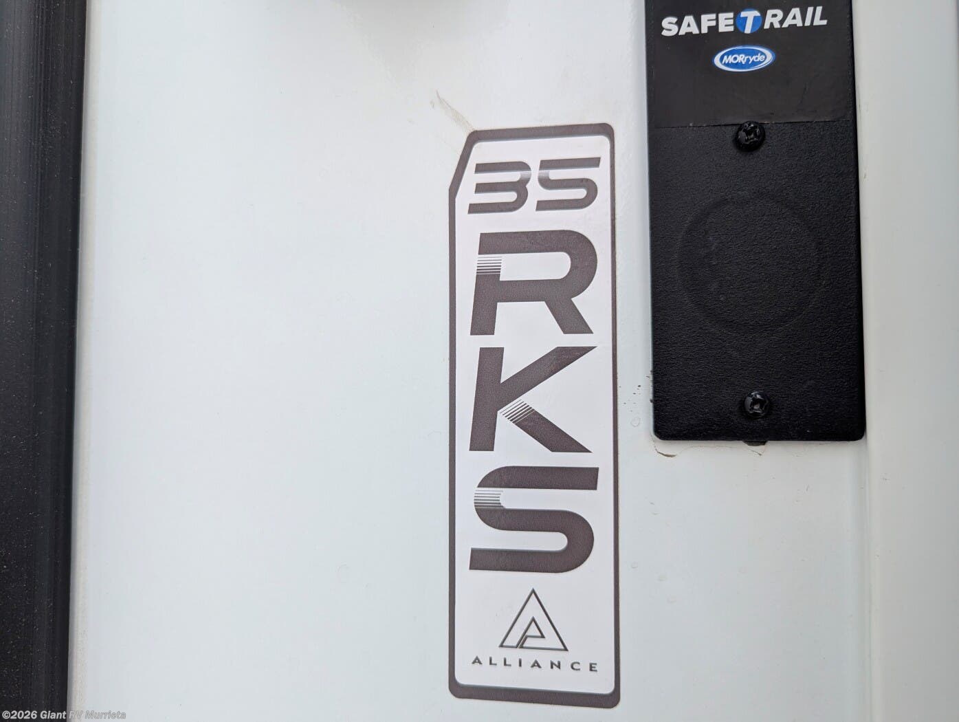 New 2026 Alliance RV Avenue 35RKS available in Murrieta, California