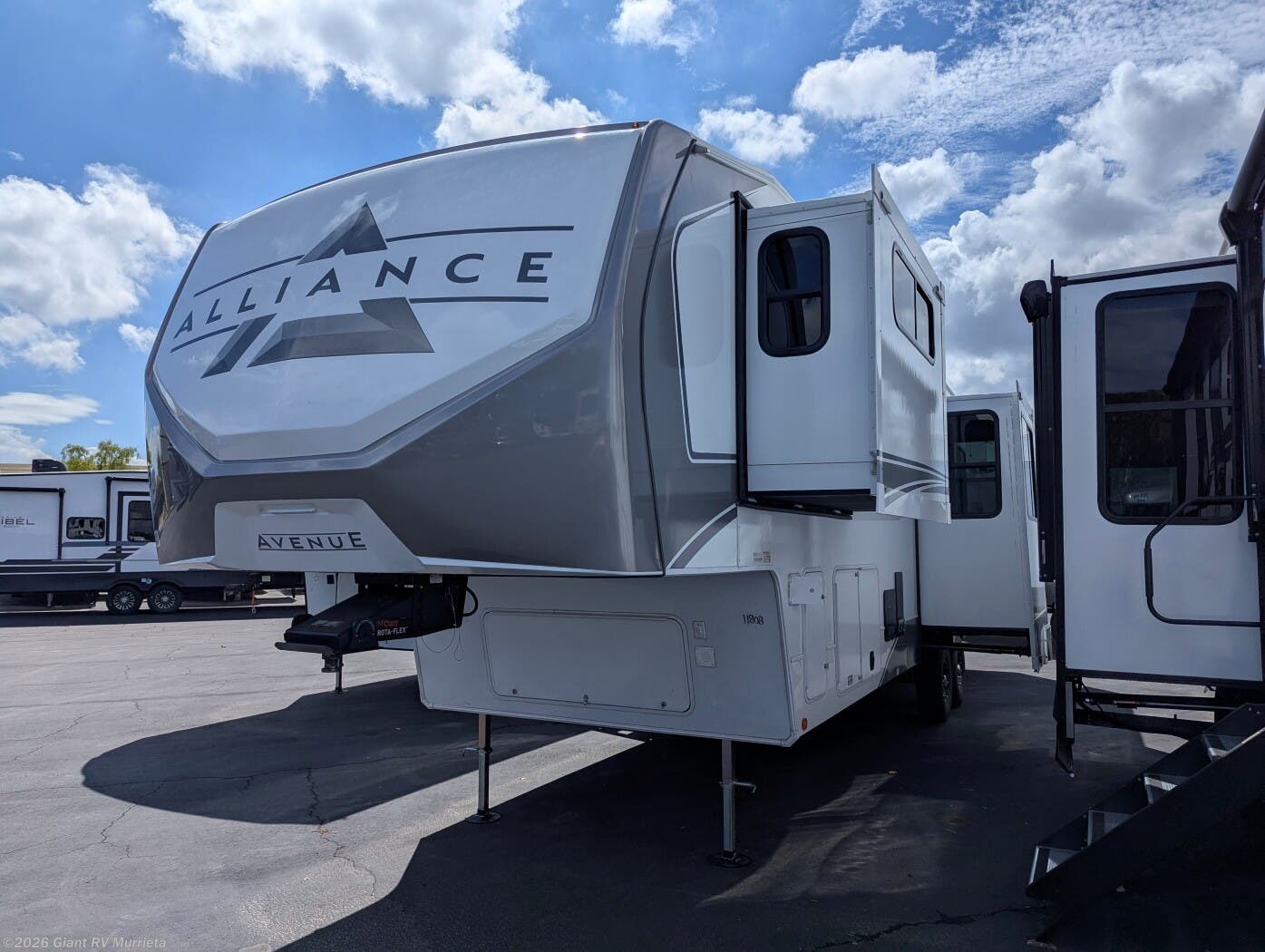 New 2026 Alliance RV Avenue 35RKS available in Murrieta, California