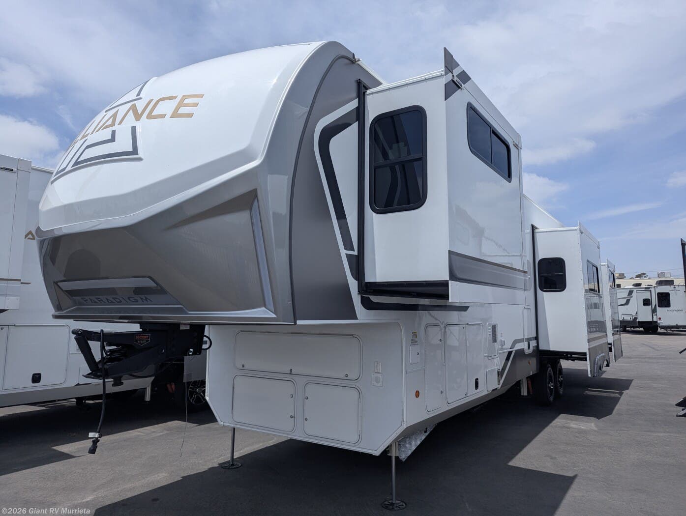 New 2026 Alliance RV Paradigm 395DS available in Murrieta, California