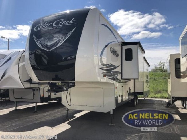 2020 Forest River Cedar Creek 38fbd Rv For Sale In Omaha Ne 68137 15959 Rvusa Com Classifieds