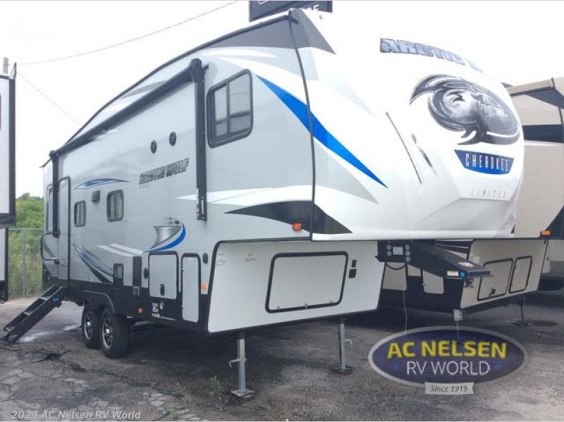 2021 Forest River Cherokee Arctic Wolf 251MK RV for Sale in Omaha, NE 68137 | 16794 | RVUSA.com 2021 Forest River Cherokee Arctic Wolf 251mk