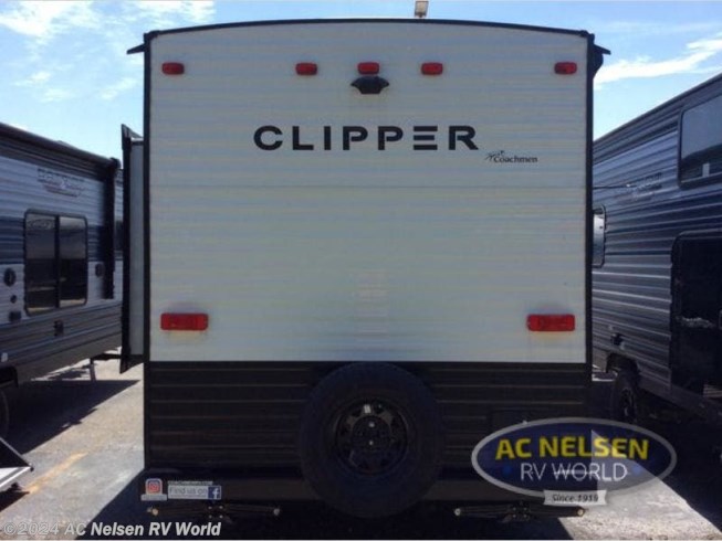 2022 Clipper Ultra-Lite 17FQS by Coachmen from AC Nelsen RV World in Omaha, Nebraska