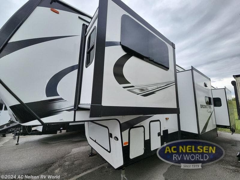 2024 Coachmen Brookstone 344FL RV for Sale in Omaha, NE 68137 | 49790 | RVUSA.com Classifieds